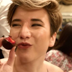 Meet your Posher, Nevena